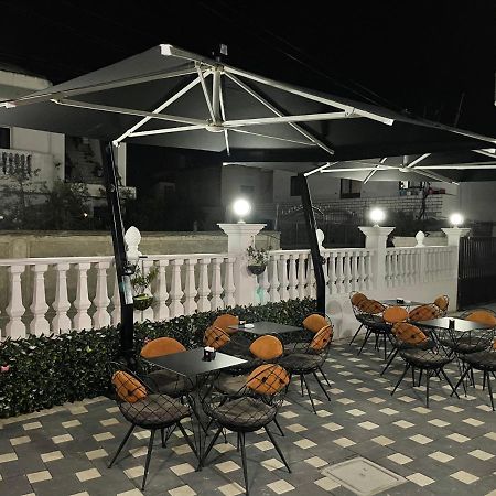 דורס Villa Dedej מראה חיצוני תמונה